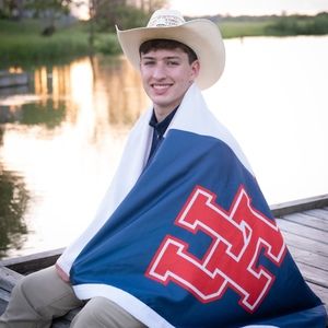 Meet your Posher, Tj